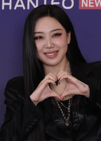 Lee Youngji (이영지)